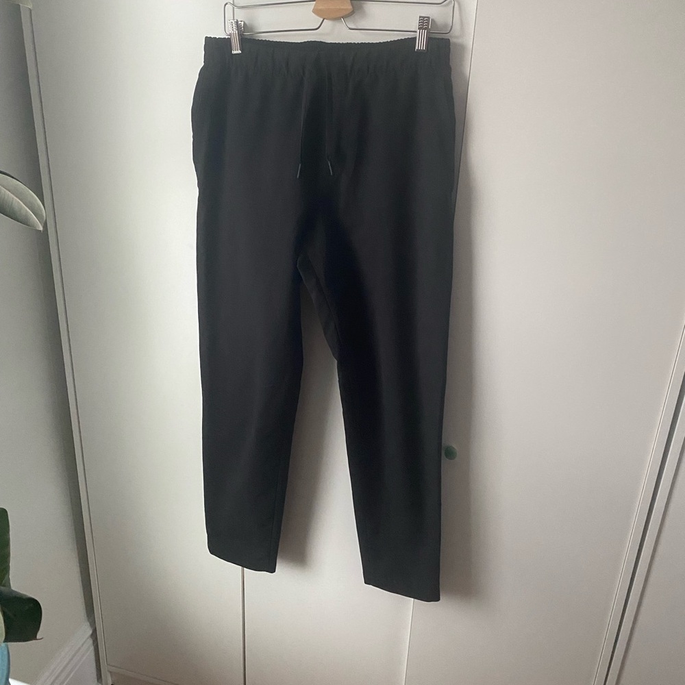 lululemon athletica Men's Black Joggers